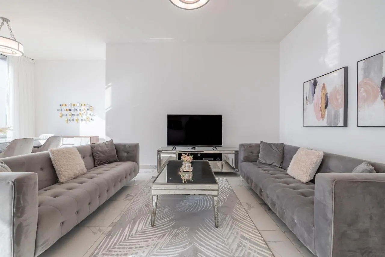 Noora Tower I Spacious 3Bdr Apartment And Maid Room With Burj Khalifa View Dubai